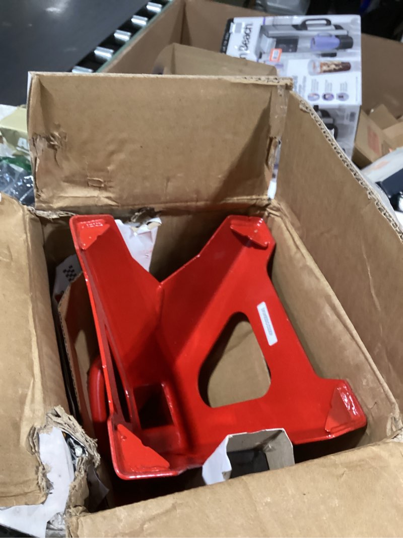 Condition photo showing Good Condition for big red t43202 torin heavy duty steel jack stands: 3 ton (6,000 lb) capacity car lifting stand,1 pair (not suitable for suv,truck) 3 ton basic style