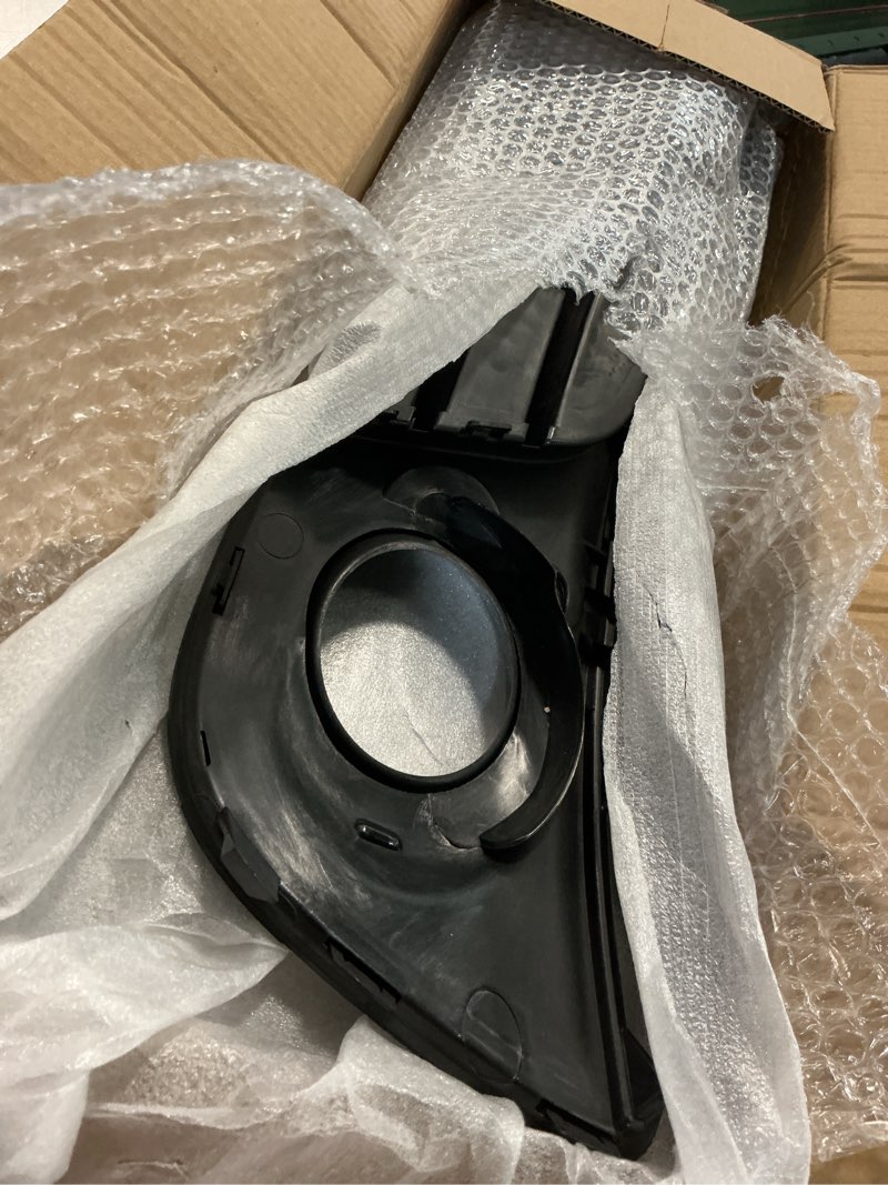 Condition photo showing Good Condition for gearup 1 pair front driving fog light bezel cover for audi q5 2013-2016 replaces 8r0807682j, 8r0807681m compatible with q5 2013 2014 2015 2016