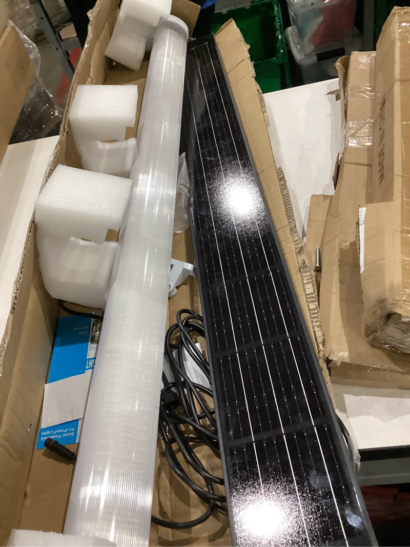 Condition photo showing New/Like New for solar tri - proof light bar