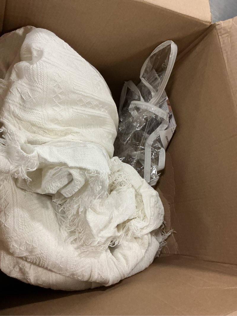 Condition photo showing Good Condition for Arfntevss 2 Pieces Sectional Couch Covers with Chaise for Dogs Washable Sectional Sofa Cover L Shape, Plush Fleece Pet Furniture Protector (XX-Large, 71" x 118" + 71" x 134", Cream White) XX-Large Cream White