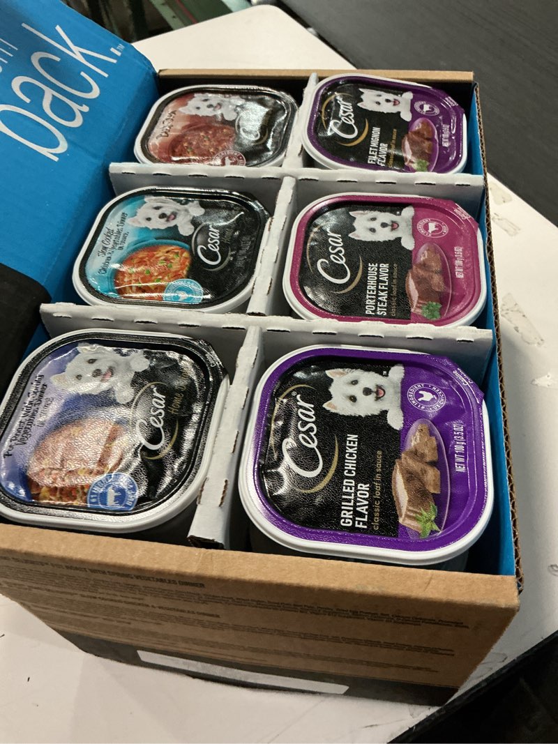 Condition photo showing New/Like New for CESAR HOME DELIGHTS Adult Wet Dog Food & Classic Loaf in Sauce Variety Pack, 3.5 oz. Easy Peel Trays, 36 Count (Pack of 1)