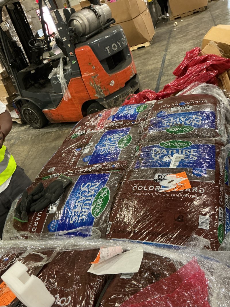 Condition photo showing Good Condition for (40 count)  scotts nature scapes color enhanced mulch sierra red - wood shredded and bagged, red mulch for landscaping, bulk pallet, 1.5 cu. ft. (40 bag pallet)