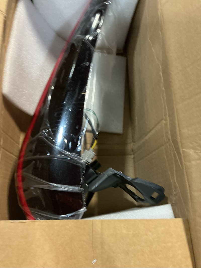 Condition photo showing New/Like New for tail lights assembly rear lamp compatible with highlander 2020 2021 2022 2023 left driver side