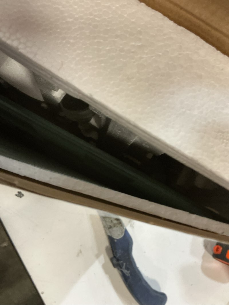Condition photo showing Good Condition for avant-garde black frosted glass chess set with mirror board