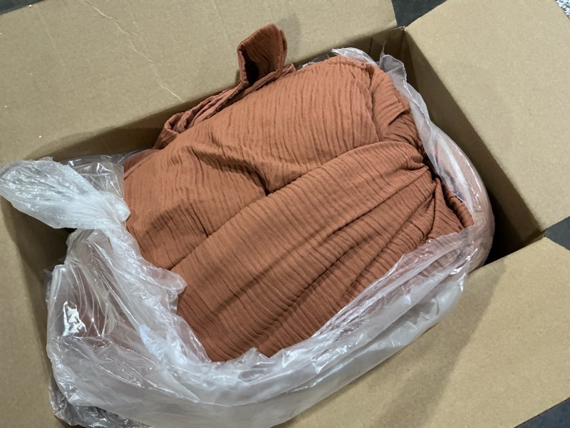 Condition photo showing As Is for Love's cabin Seersucker Terracotta Twin Comforter Set 5 Pieces, All Season Bedding Set, Twin Bed in a Bag Comforter Set with Comforter, Flat Sheet, Fitted Sheet, Pillowcase and Pillow Sham Twin (68"X88"? Terracotta