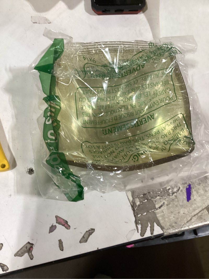 Condition photo showing New/Like New for r-kay 6 pack gold glitter plastic serving bowls -16 oz gold plastic bowls 16 oz - disposable serving bowls heavy duty for weddings catering and birthday parties 16 oz gold glitter
