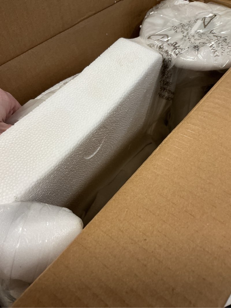 Condition photo showing Good Condition for Finnhomy 24'' Round Cocktail Bar Table with Metal Base, Tall Bistro Pub Table, Adjustable 27.9''-35.4'' Counter Bar Height for Kitchen, Dining Room, Living Room, Easy Assembly, White