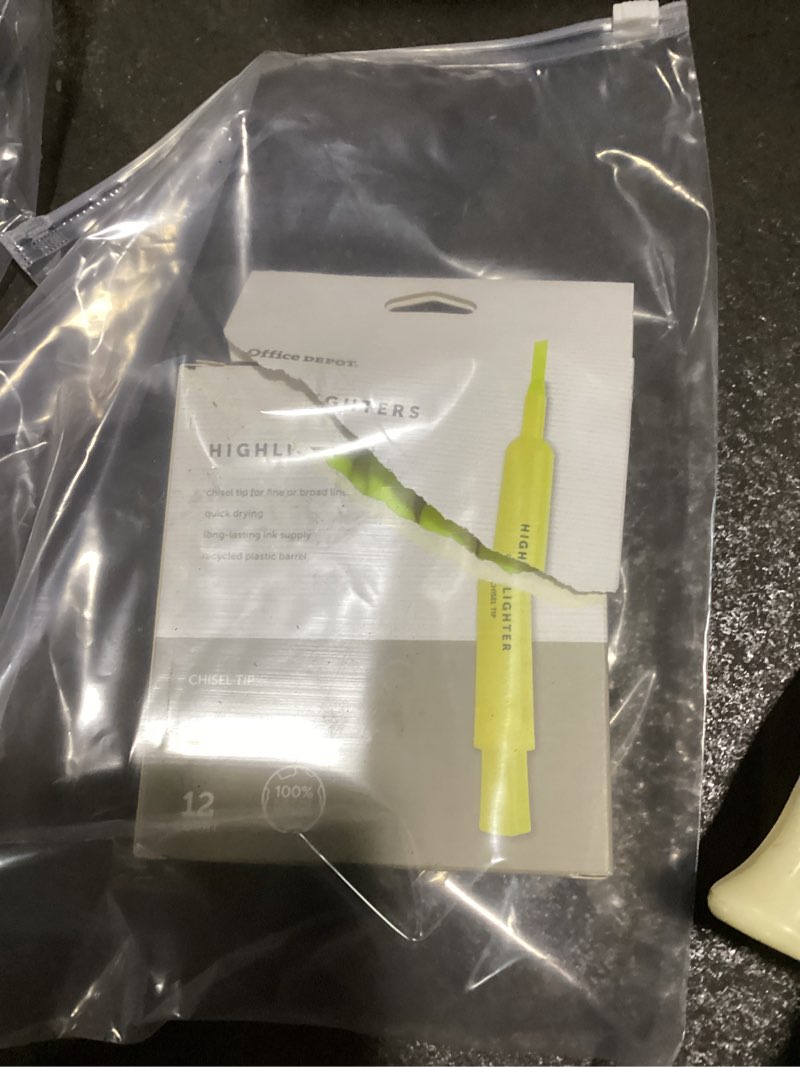 Condition photo showing Good Condition for fluorescent yellow office depot chisel-tip highlighters -