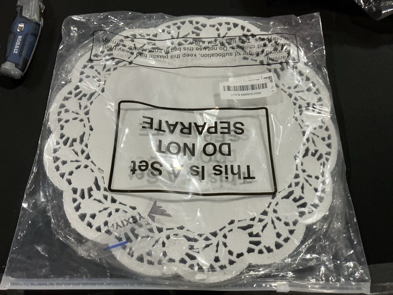 Yexiya 200 Pcs Doilies Lace Paper Doilies 14 Inches Disposable Foil Lace Placemats Large Round Paper