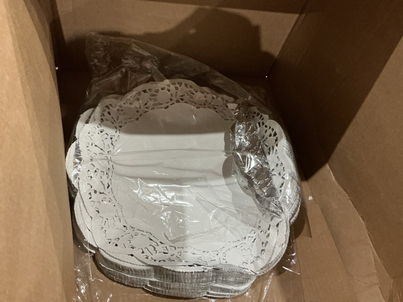 Condition photo showing Good Condition for COULD BE MISSING SOME Yexiya 200 Pcs Doilies Lace Paper Doilies 14 Inches Disposable Foil Lace Placemats Large Round Paper Pad Placemats for Cakes Crafts Wedding Birthday Party Decoration(Silver)