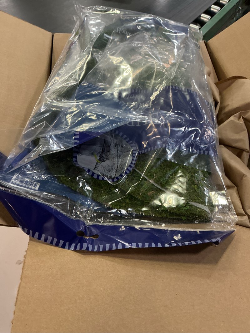 Condition photo showing Good Condition for SuperMoss (26330) Moss Soil Toppers (Place Mats), Fresh Green, 18" (3 units)
