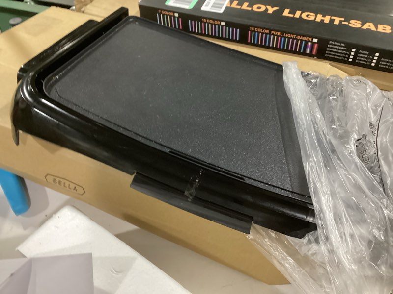 Condition photo showing New/Like New for bella - 10” x 16” nonstick griddle - black