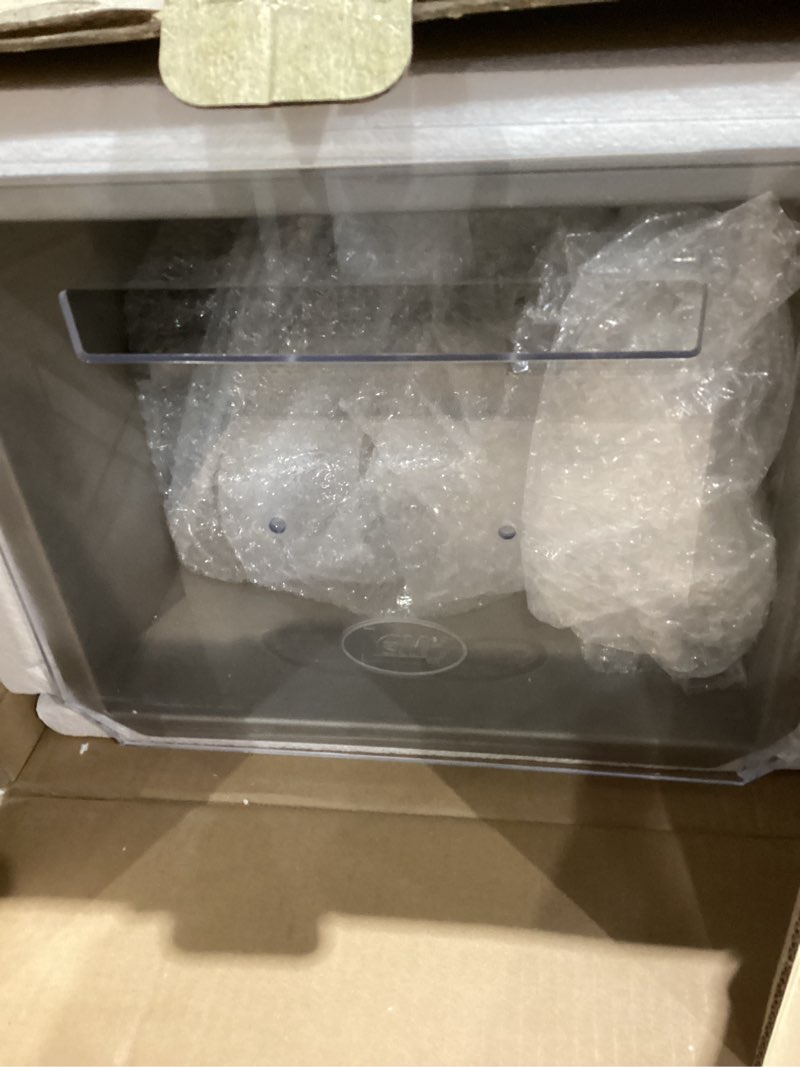 Condition photo showing Good Condition for lem stainless steel meat mixer 20lb capacity mixer w/ plastic cover 19 pounds