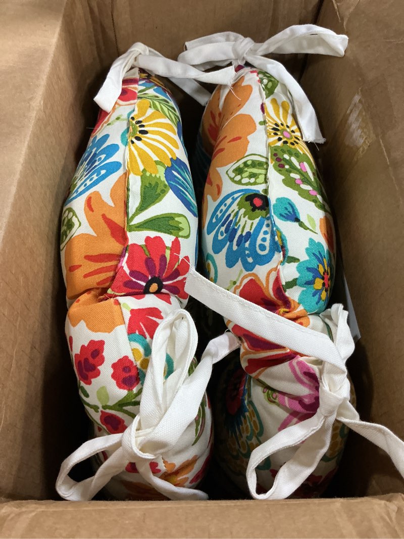 Condition photo showing Good Condition for pillow perfect bright floral indoor/outdoor tufted wicker chair pad with ties, 15.5" x 16", 2 count, blue/purple gregoire 15.5" x 16" blue/purple gregoire 2
