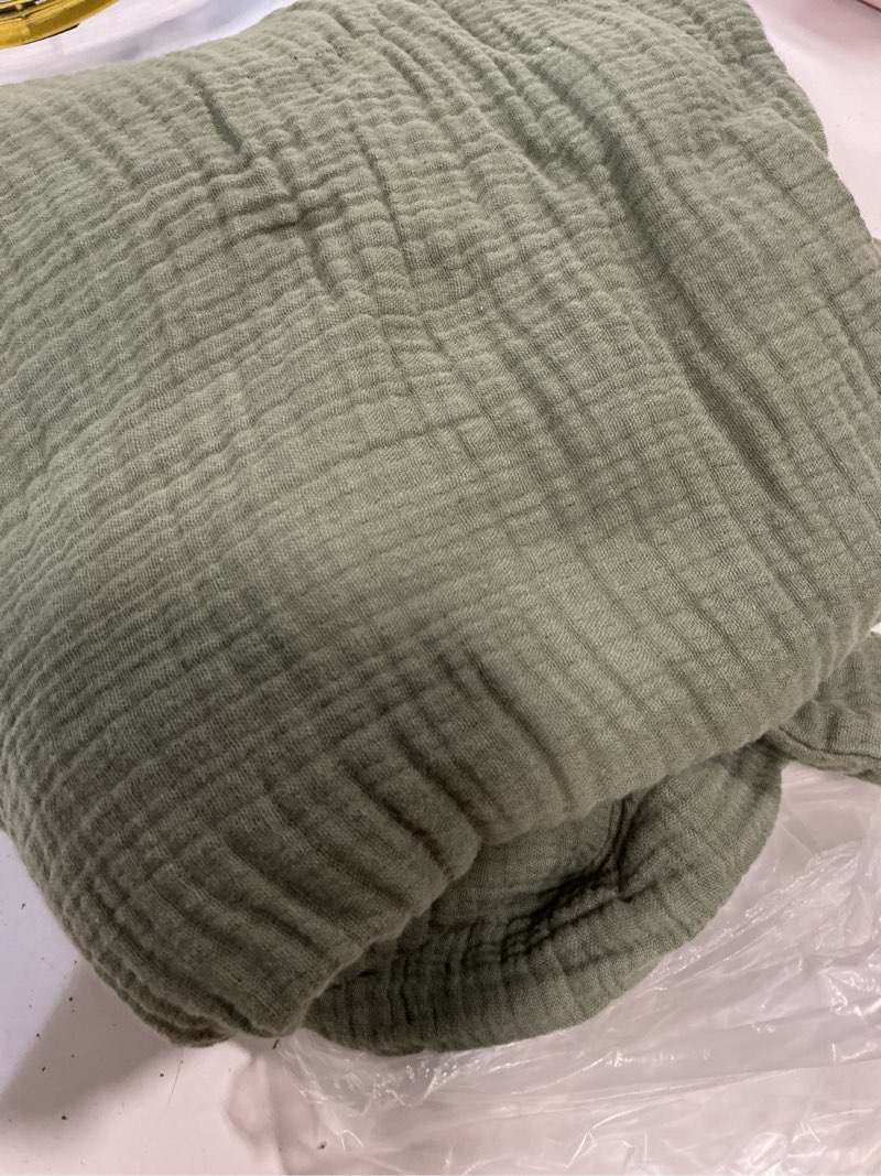 Condition photo showing Good Condition for quince organic cotton gauze sham set king , olive