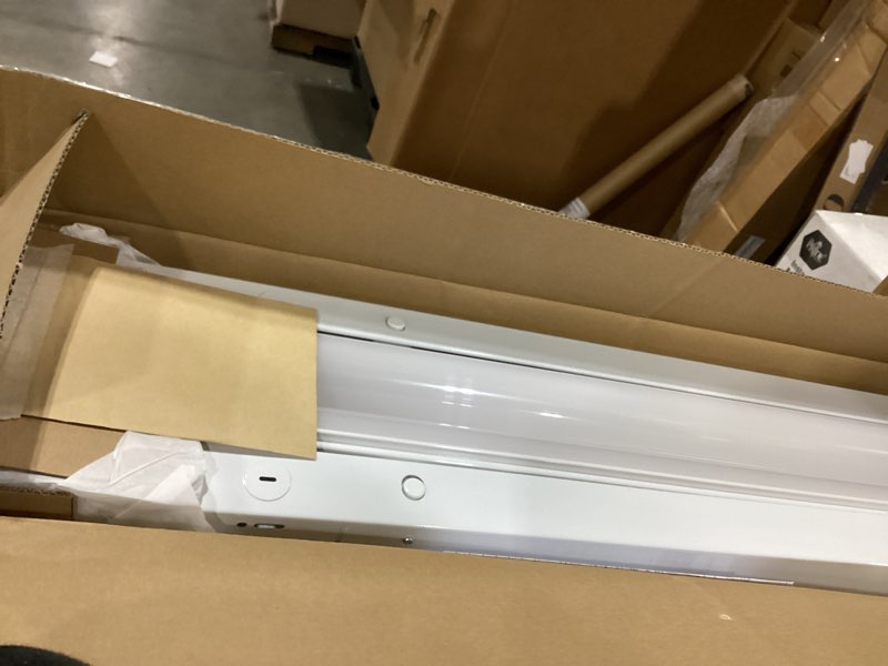Condition photo showing New/Like New for philips led projectline all-in-one batten strip 2-pack, 4ft, dimmable, hardwired, multi-lumen, selectable white led light, multi-wattage, 50,000 hours, damp locations, 120-277v