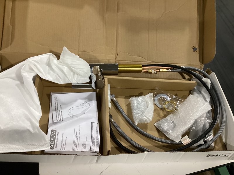 Condition photo showing New/Like New for delta keele chrome kitchen faucet with pull down sprayer, modern single hole kitchen sink faucet, single handle, chrome 19824lf