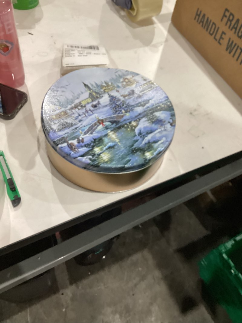 Can company set of twelve christmas tins