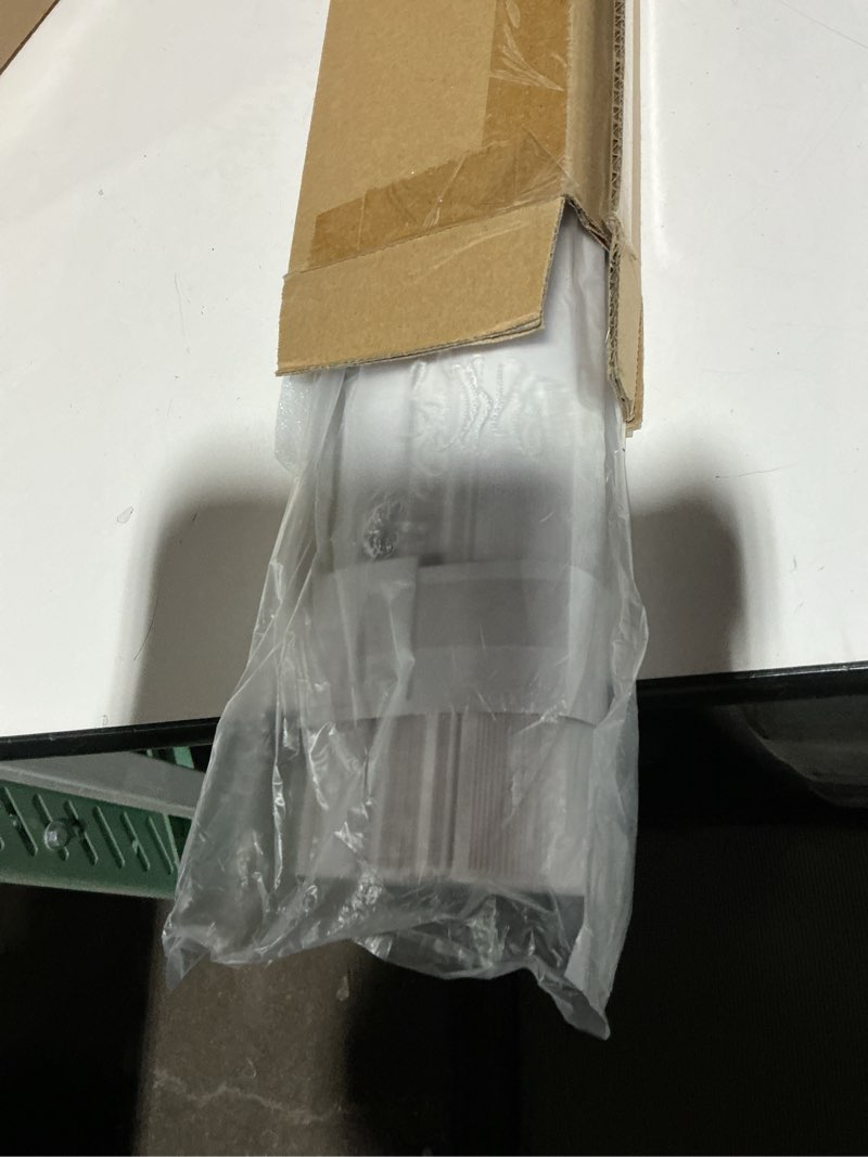 Condition photo showing Good Condition for 100% Privacy L-Shaped Blades Mini Blinds for Indoor Windows 1" Vinyl Cordless Window Blinds for Home, 20" W × 36" H - White White 20" W × 36" H