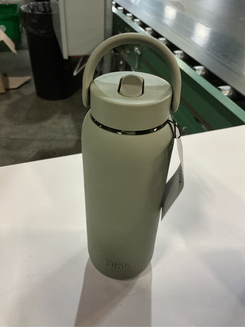 Condition photo showing Good Condition for bink day bottle with flip cap, 621ml