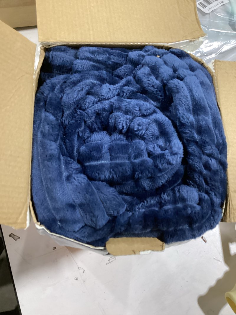 Condition photo showing Good Condition for Heated Blanket Electric Throw - Soft Flannel Electric Blanket 50" x 60", Heating Blanket with 10 Time Settings, 6 Heat Settings, Machine Washable with Over-Heat Protection (Navy Blue) Navy Blue 50 x 60 inch throw size