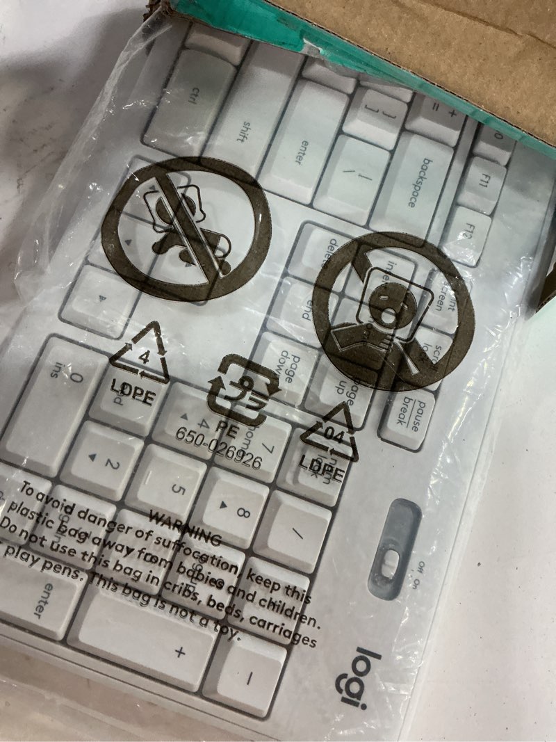 Condition photo showing Good Condition for Logitech MK295 Wireless Mouse & Keyboard Combo with SilentTouch Technology, Full Numpad, Advanced Optical Tracking, Lag-Free Wireless, 90% Less Noise - Off White Off-White