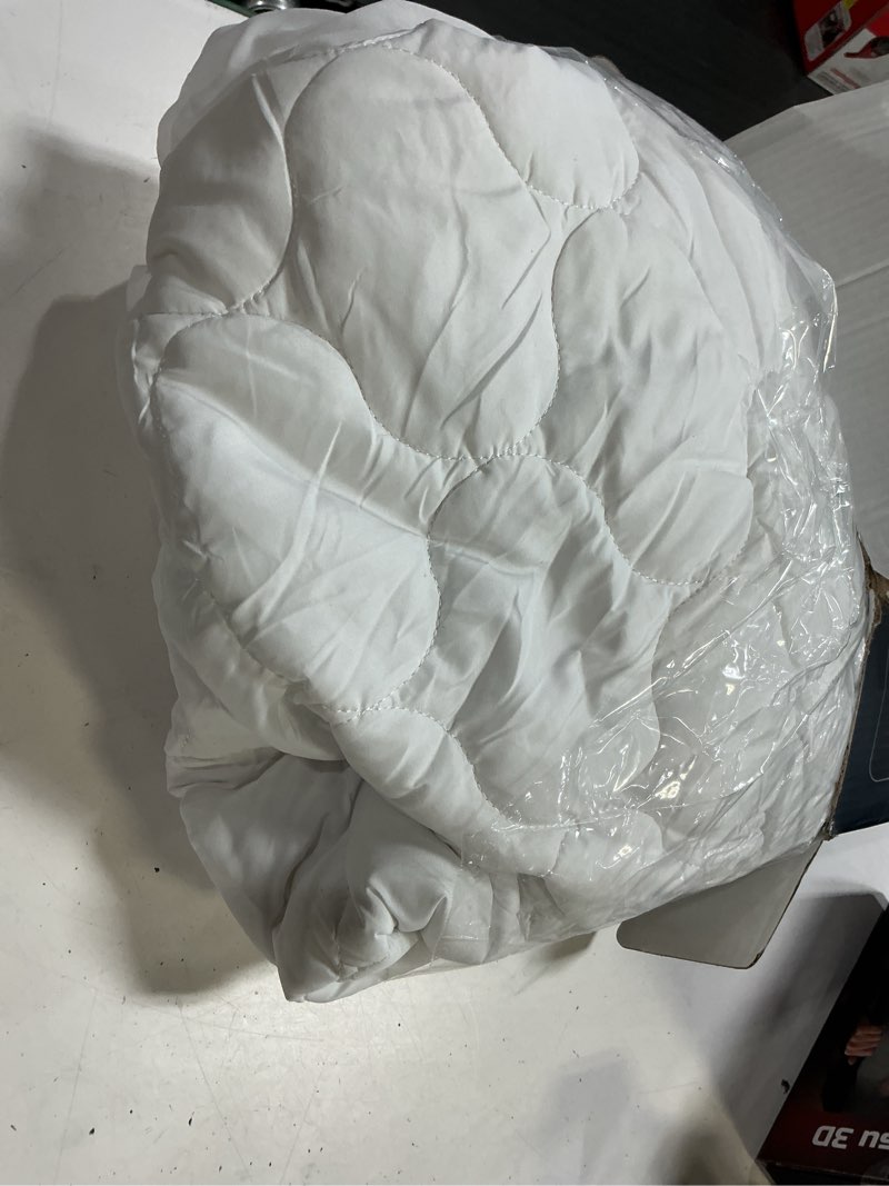 Condition photo showing As Is for sertapedic total protection waterproof mattress pad, full