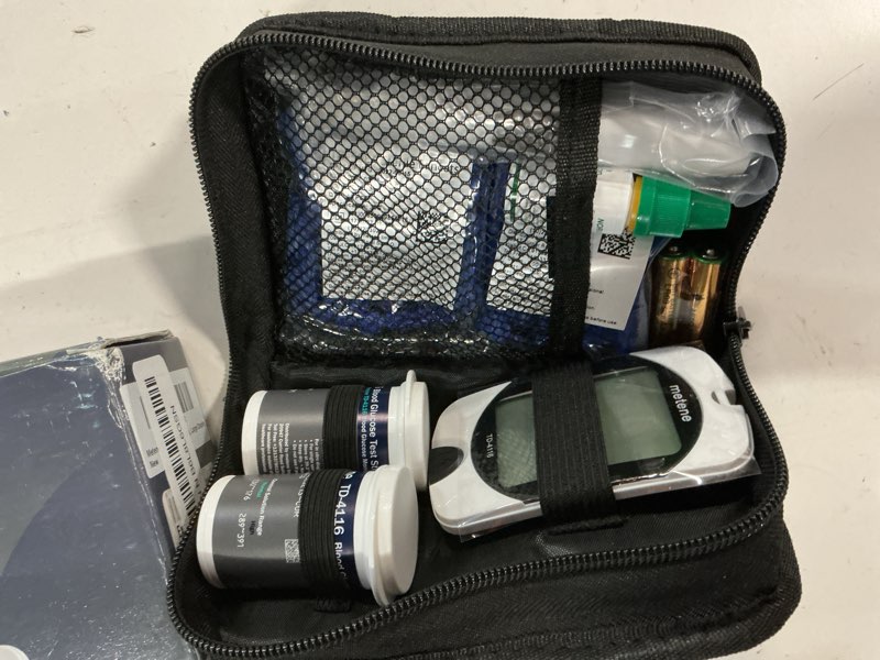 Condition photo showing New/Like New for metene td-4116 blood glucose monitor kit, 100 glucometer strips, 100 lancets, 1 blood sugar monitor, blood sugar test kit with lancing device, diabetes testing kit, coding-free meter, large display