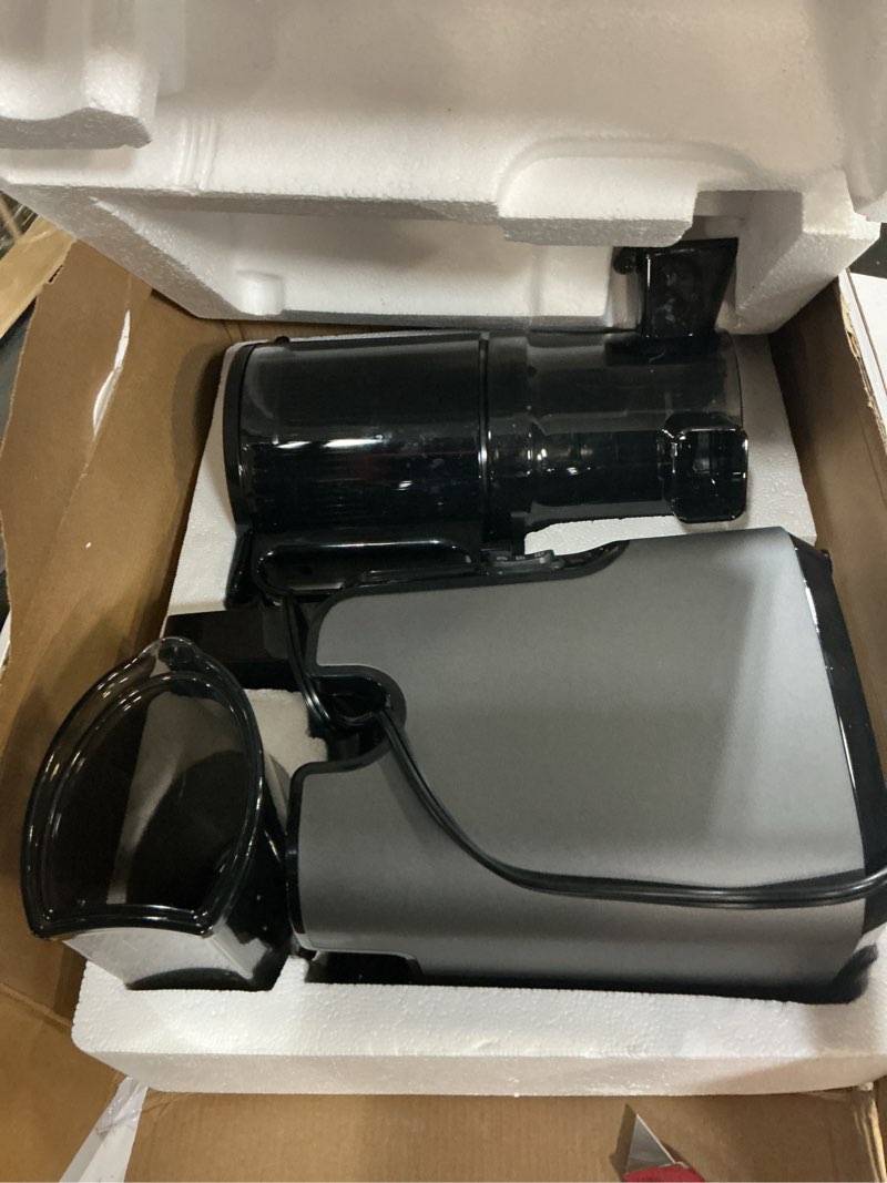Condition photo showing Good Condition for juicer machines with 5.8" large feed chute, cold press juicer for whole vegetables and fruits 400w, slow masticating juicer easy to clean juice extractor machine high juice yield titanium gray