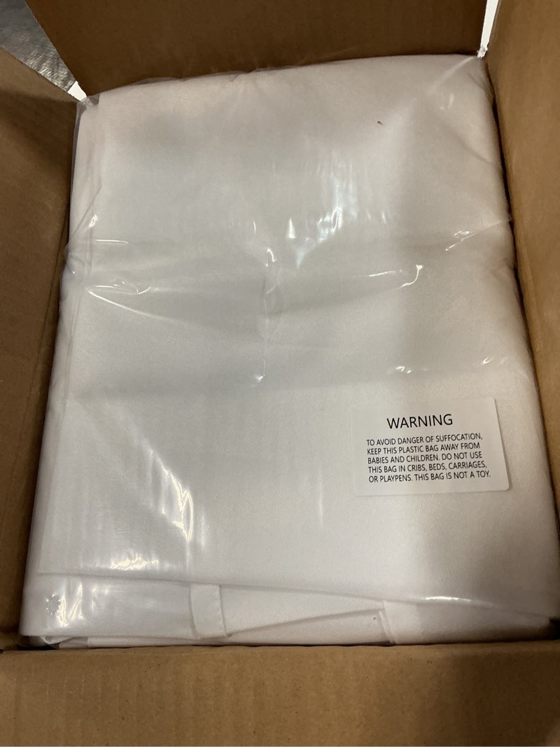 Condition photo showing New/Like New for bestvip 6 pack 60 inch white washable round polyester fabric tablecloths| fits 20"-48" tables |decorative table cover for wedding party dining banquet, events, holiday, restaurant white 60"-6 pack