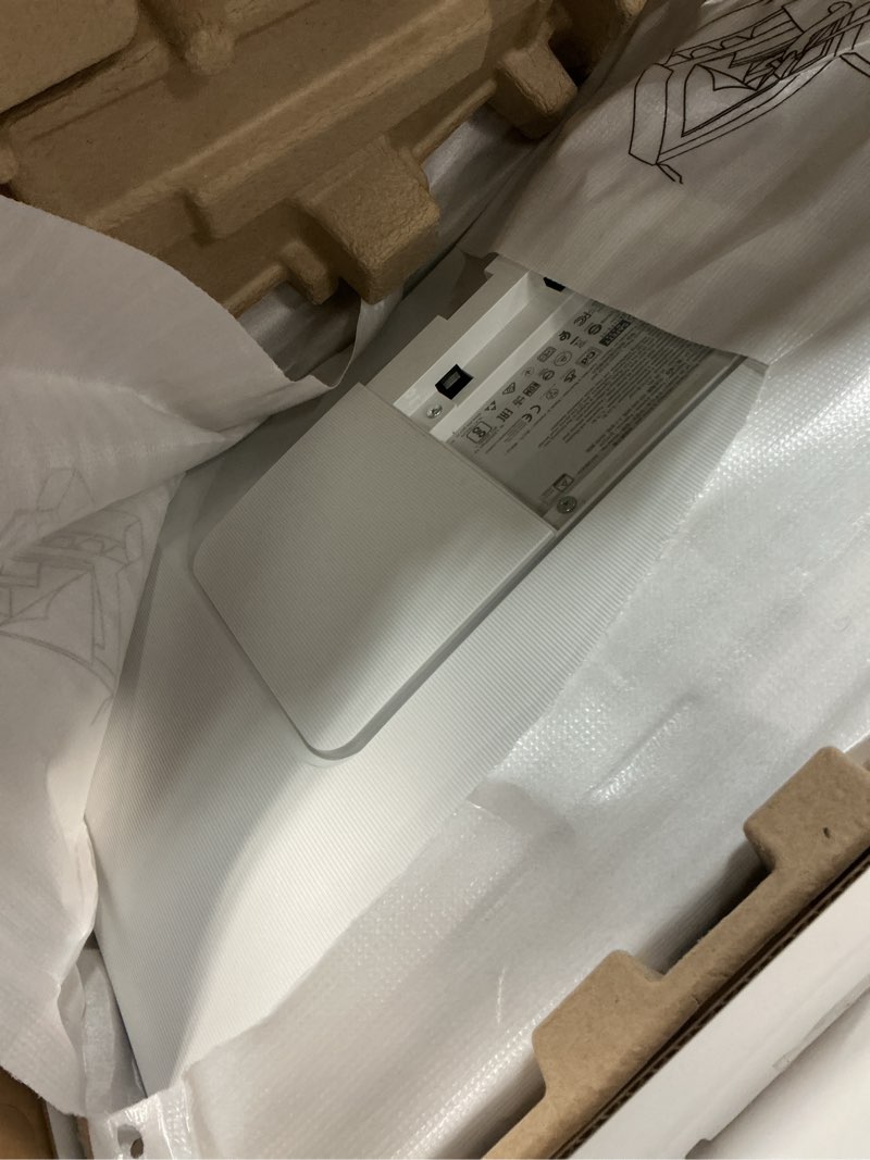 Condition photo showing Good Condition for dell 27 plus 4k usb-c monitor - s2725qc - 27-inch 4k (3840 x 2160) 120hz 16:9 display, amd freesync premium, srgb 99%, integrated speakers, 1500:1 contrast ratio, comfortview - ash white 27 inches s2725qc usb-c