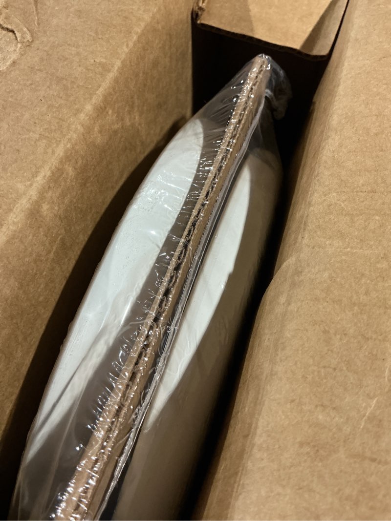 Condition photo showing Good Condition for mayfair linden slow close toilet seat, non slip heavy duty wood, easy install, elongated, white