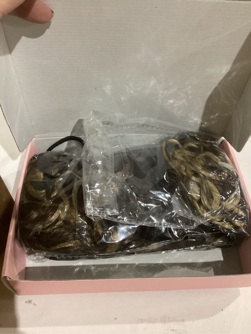 Condition photo showing New/Like New for LONAI 4PC Clip in Hair Extensions, 100? Pure Protein Silk Curly Hair Extension for Women, 26 Inch Long Soft Natural Hair Extensions-Medium Brown Ash Blonde Highlight 26 Inch Medium Brown Ash Blonde Highlight