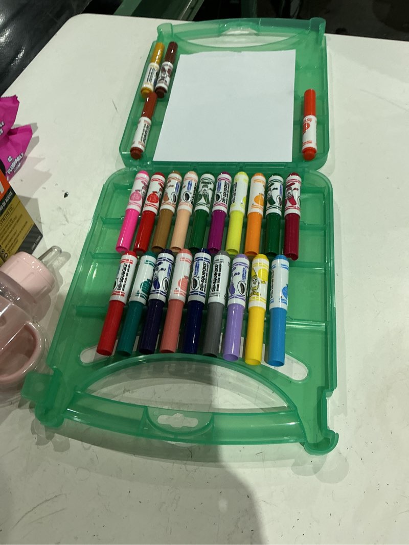 Condition photo showing Good Condition for crayola pip-squeaks washable