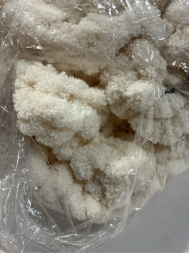 Condition photo showing Good Condition for l'agraty chunky knit blanket throw,soft chenille yarn throw blanket 50x60?handmade cable knit crochet blanket,large knit blankets chunky yarn,rope knot throw blanket for couch sofa bed home decor ivory 50"x60"