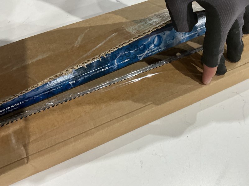 Condition photo showing Good Condition for bosch 24a19a icon beam wiper blades - driver and passenger side - set of 2 blades (24a & 19a)