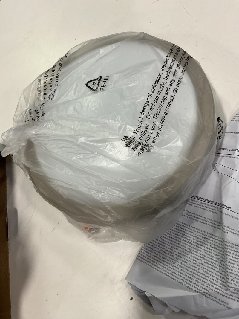 Condition photo showing Good Condition for HALO 11 inch LED 5CCT Selectable Low Profile Round Flushmount 11 inch 5 CCT