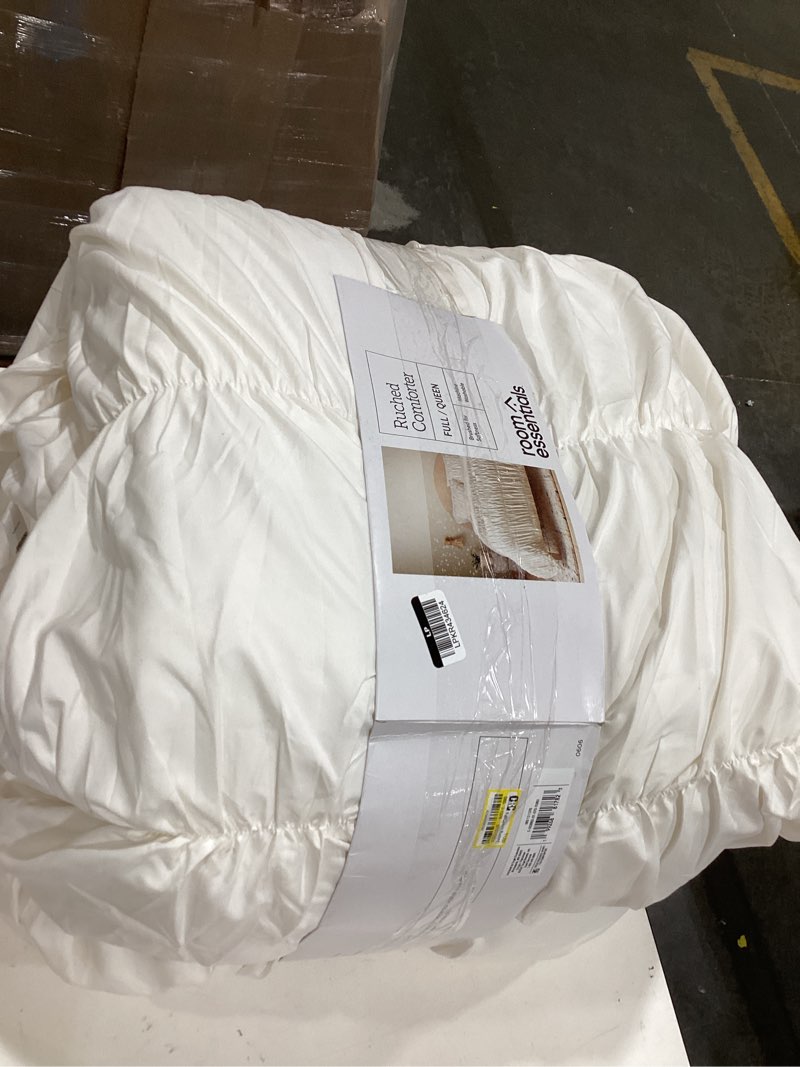 Condition photo showing As Is for full/queen ruched comforter ivory for dorm - room essentials™