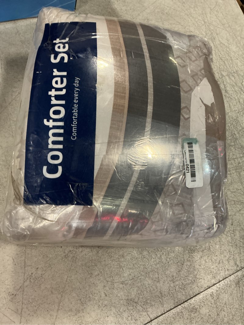 Condition photo showing Good Condition for cottolester brown comforter set queen size,fall striped bed in a bag