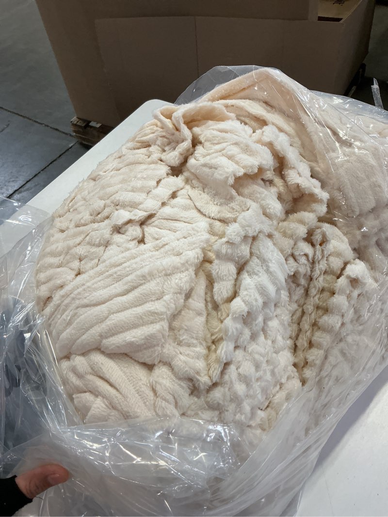 Condition photo showing Good Condition for Buryeah 12 Pcs Flannel Throw Blanket Bulk 50 x 60 in Sleepover Blanket Outdoor Wedding Throw Lightweight, Oeko-tex Standard 100 Certified for Sofa Homeless Gifts (Beige) 12 Beige