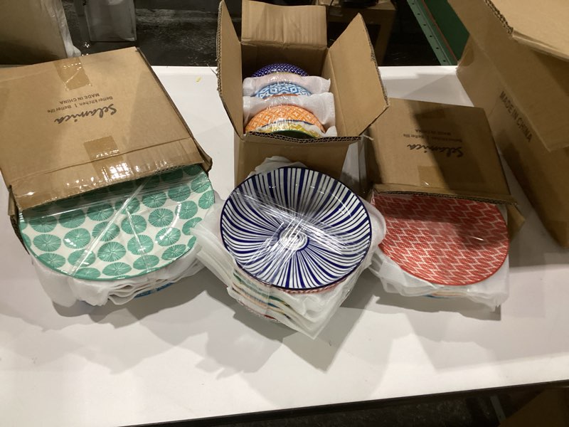 Condition photo showing Good Condition for selamica ceramic dinnerware sets for 6, 24 piece plates and bowls sets, highly chip and crack resistant dishes set-dishwasher & microwave & oven safe, assorted colors assorted colors 24 pieces