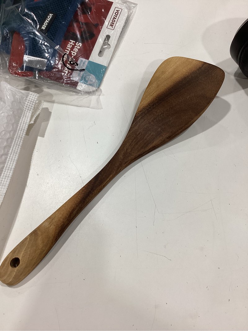 Condition photo showing New/Like New for jilla-hla wooden spatula nonstick turner acacia wood, right long handle flat frying spatulas handmade for mother wife grandma her kitchen gift, ideal cookware utensils for cooking eggs, fish, pancakes 12 inch brown