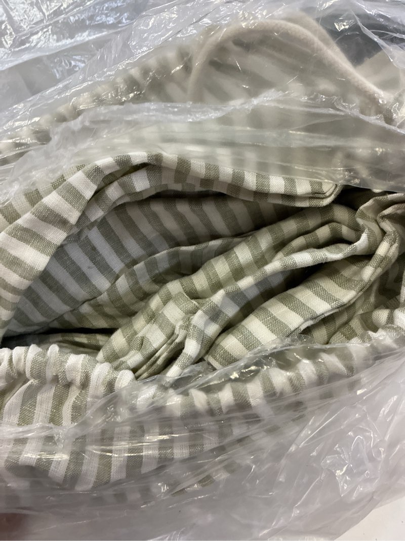 Condition photo showing Good Condition for european linen sheet set, queen, willowleaf/white stripe