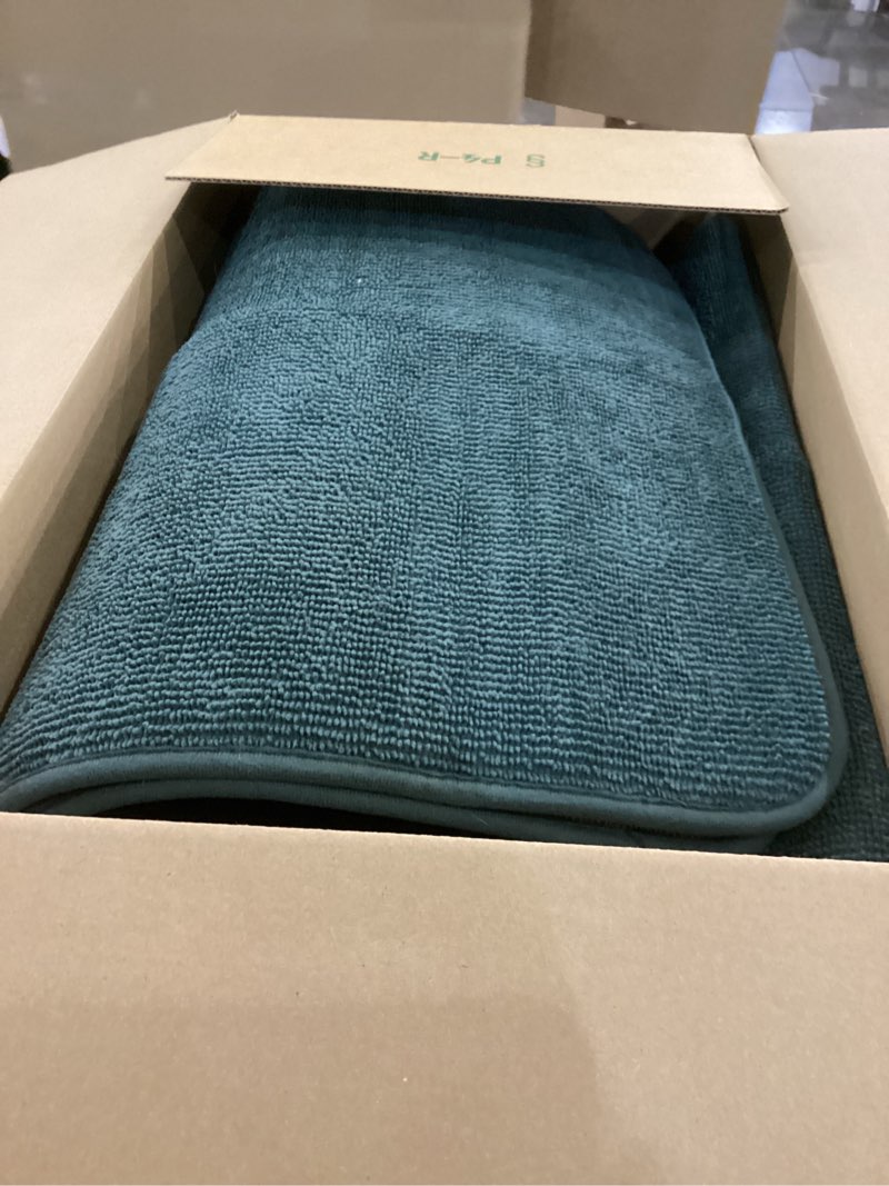 Condition photo showing As Is for Green rug