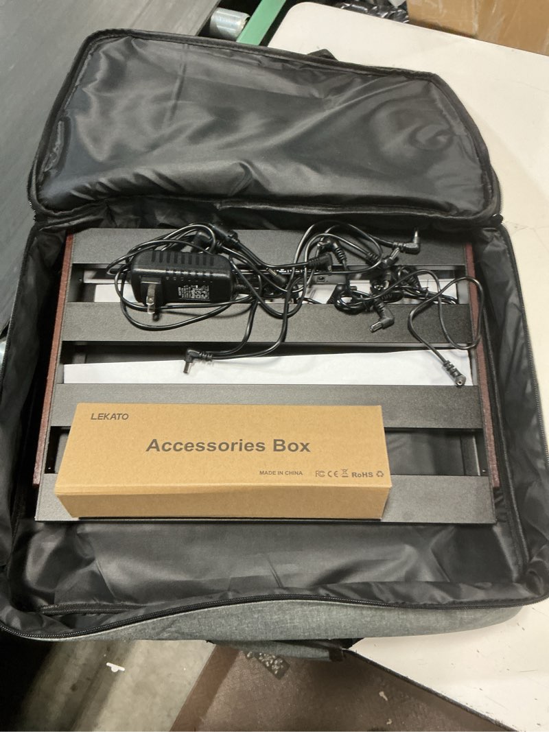 Condition photo showing Good Condition for lekato pedal board, guitar pedal board with built-in power supply, 15.5x11x2" 2.1lb, aluminium alloy powered pedalboard with carry bag, pedal cables, adhesive hookside tape