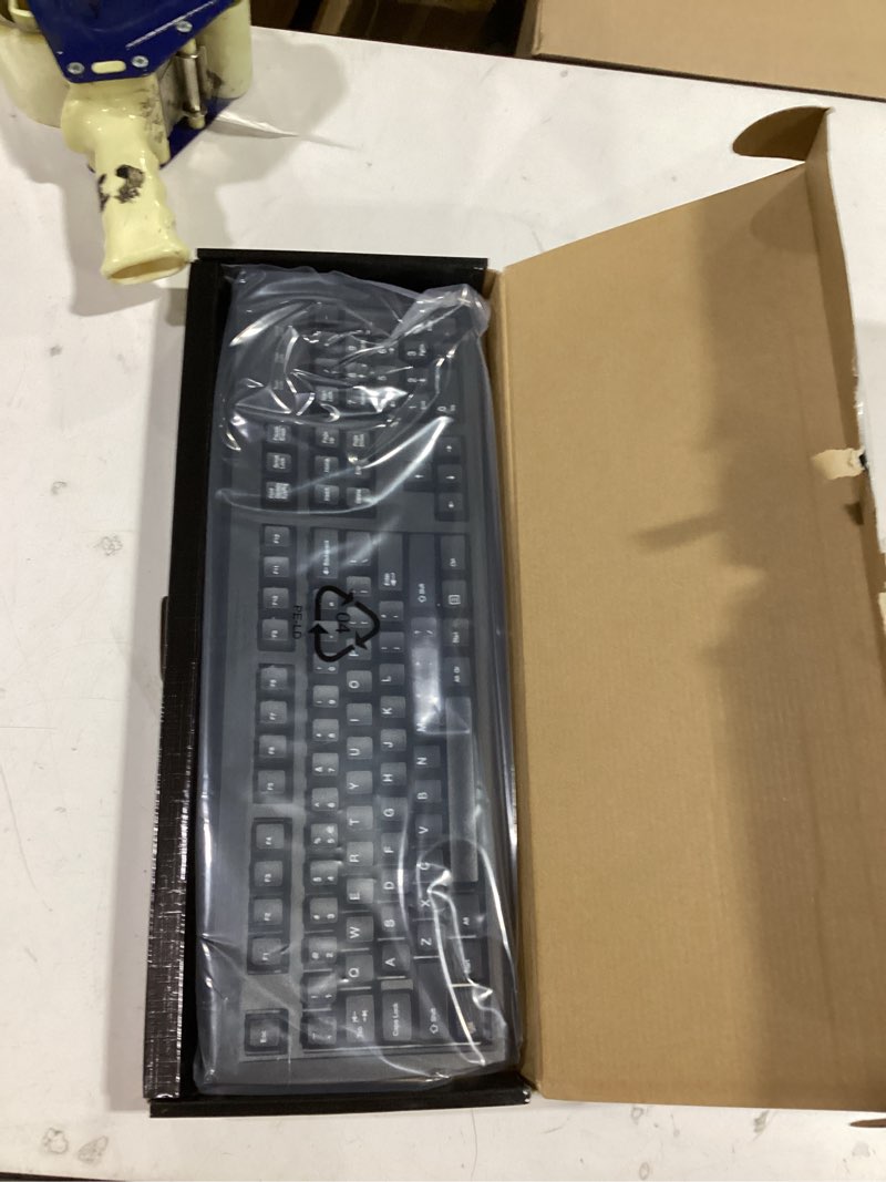 Condition photo showing Good Condition for perixx periboard-107 wired ps2 full size keyboard, us english layout black