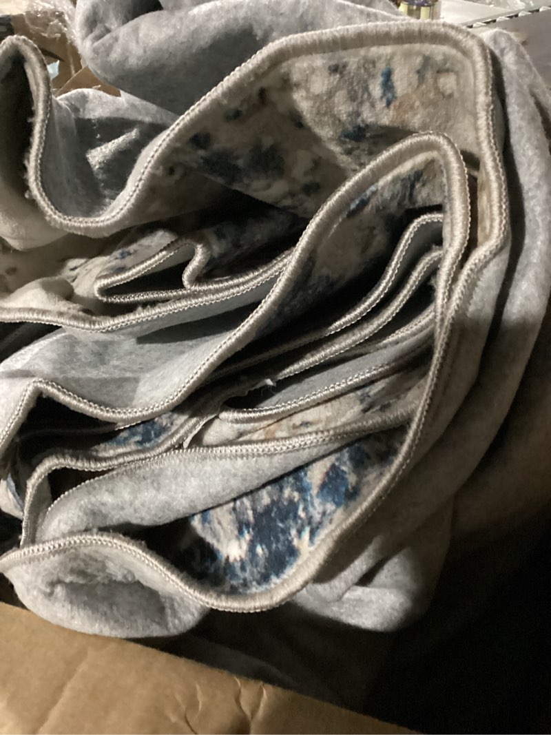 Condition photo showing New/Like New for witshock 9x12 area rugs for living room : machine washable - non slip modern abstract rug for bedroom under dining - stain resistant for household - pet owners (grey) 9' x 12' (rectangular) gray/white