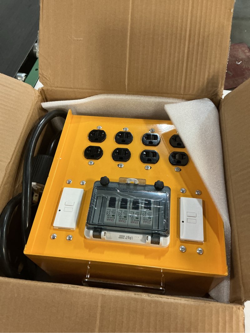 Condition photo showing Good Condition for Temporary Distribution Box, Equipped with a 30A L14-30P 125V/250V Outlet, Four MEMA-5-20R 120V GFCI 