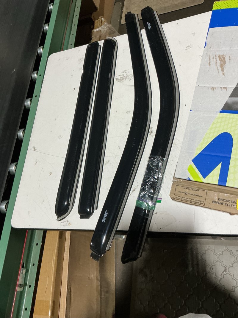 Condition photo showing Good Condition for similar to ford genuine fl3z-18246-b side window reflector