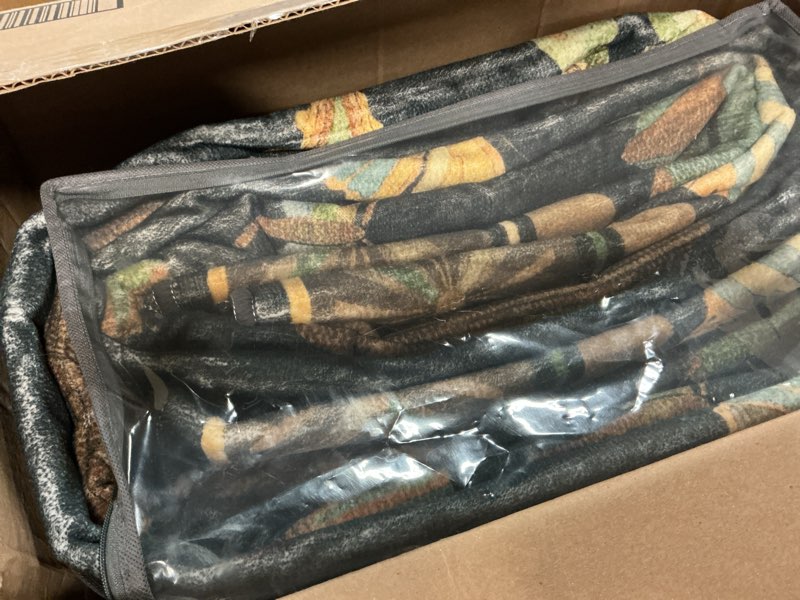 Condition photo showing Good Condition for hazo haus black washable insect area rugs 8x10 for living room, bedroom, dining room under table, playroom, large dark whimsical boho indoor rug, ultra soft low pile non slip 8' x 10' (rectangular) black / multi